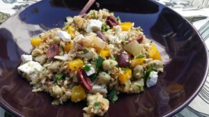 Bloemkoolcouscous met tuinbonen en feta