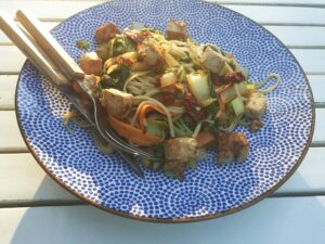 Paksoi - salade met noodles en tofu