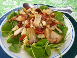 Posteleinsalade met knolselderij en eryngii