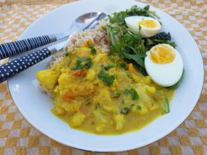 Bloemkool curry met rode linzen