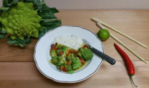 Romanesco curry met citroengras en amandelen