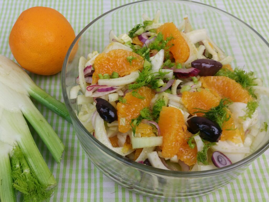 venkel salade met sinaasappel en olijven
