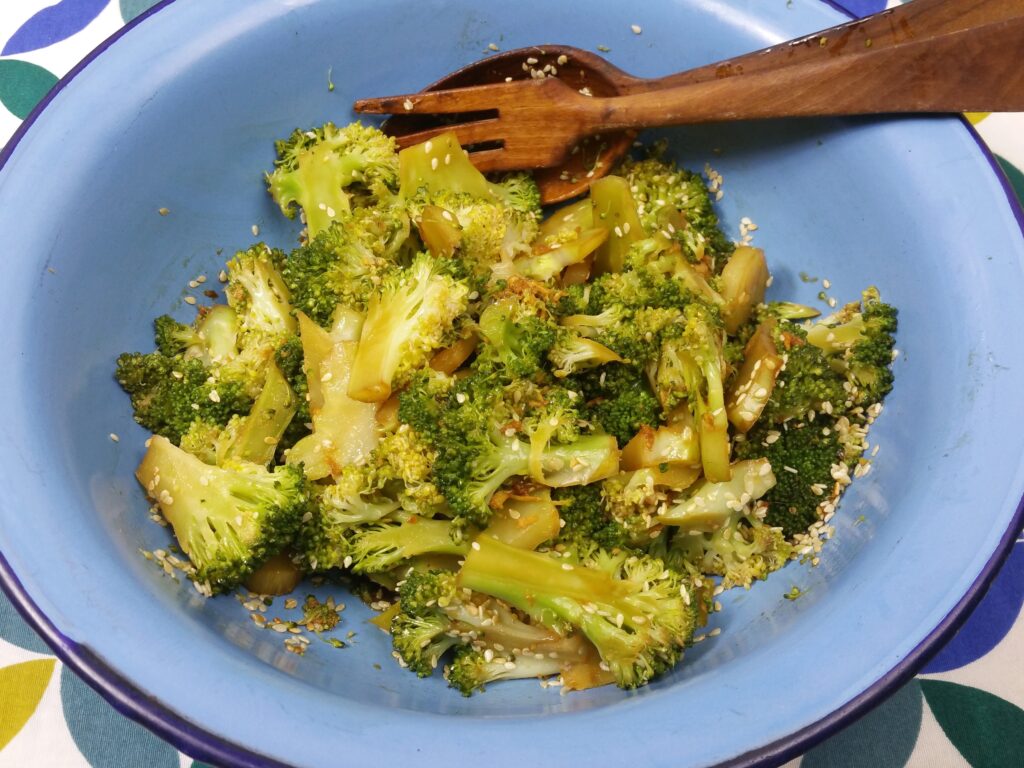 broccoli met gember en sesamzaad