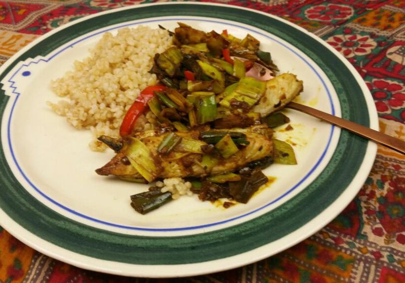 Boemboe van makreel met prei en paprika