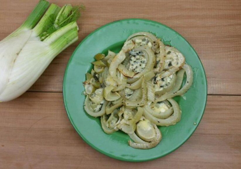 Venkel uit de oven met blauwe kaas