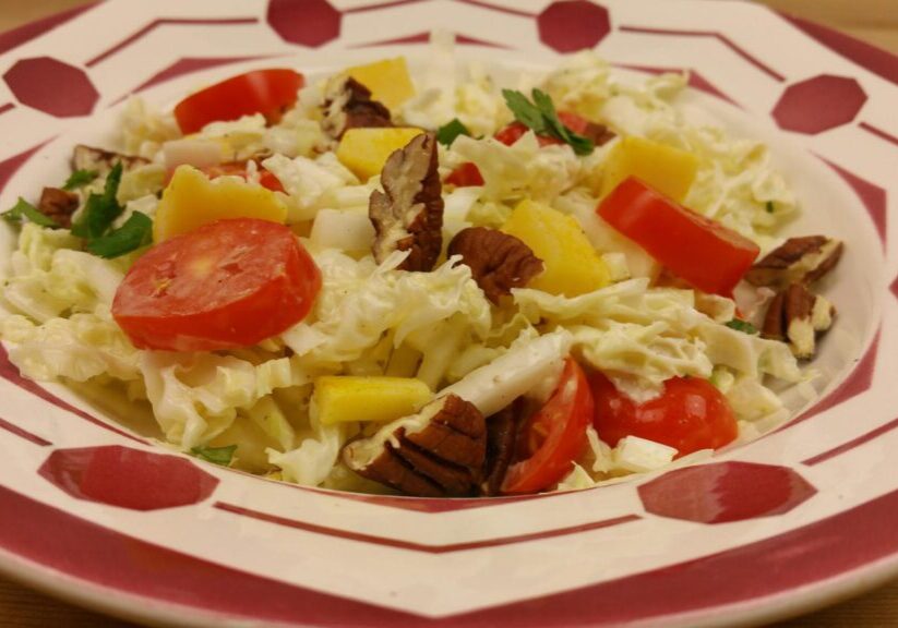 Salade met cheddar en tomaatjes