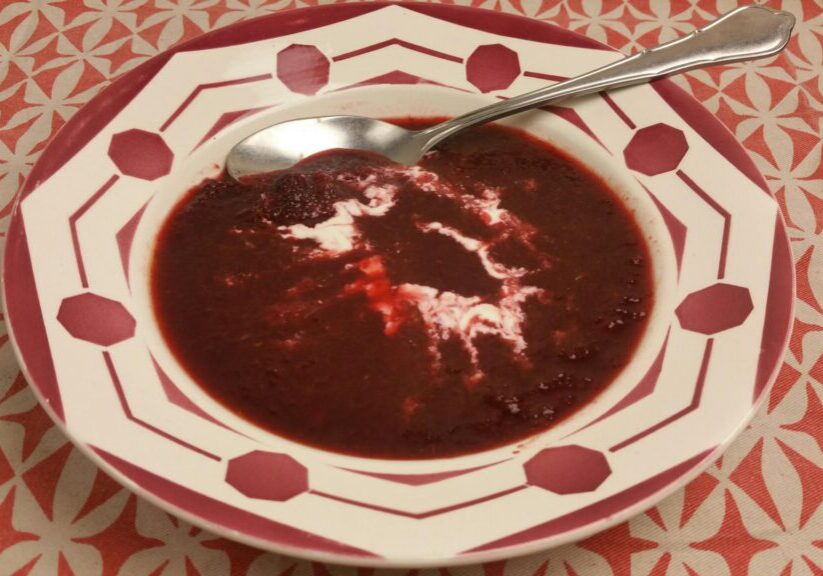 Bietensoep met bonen en sinaasappel