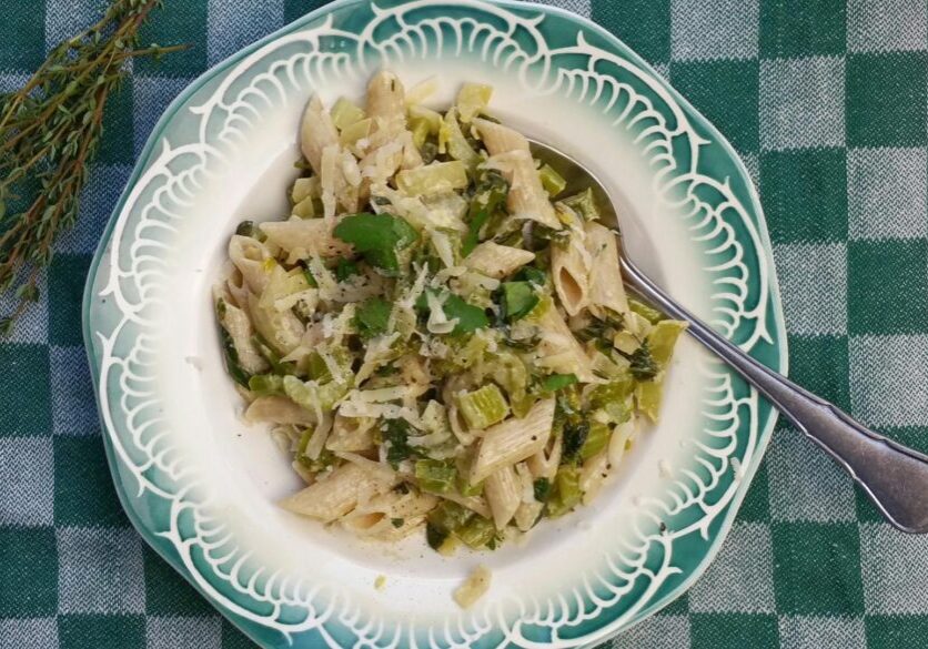 Pasta met bleekselderij en tijm