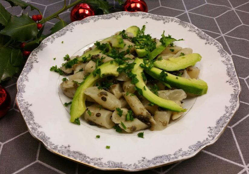 Lauwwarme salade van schorseneren, linzen  en avocado