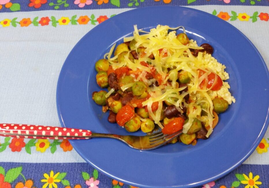 Spruitjes met kidneybonen en tomaat