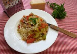 Bleekselderijstoof met tomaat en oregano