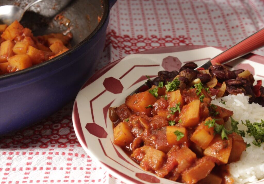 gestoofde koolraap met tomaat