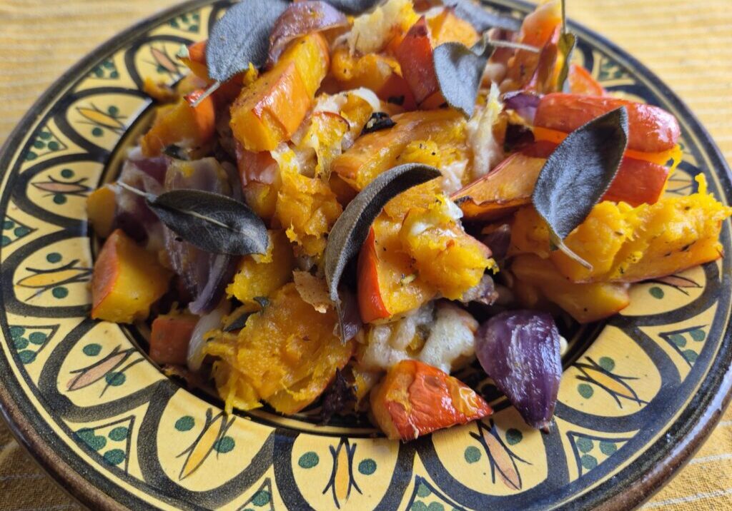 geroosterde pompoen met ui, salie en kaas 