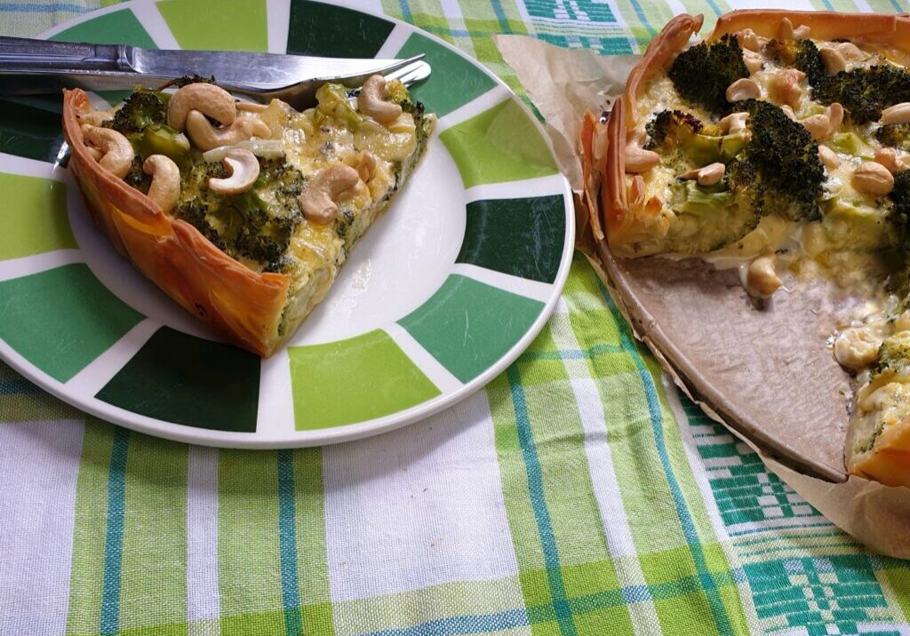 quiche met broccoli, kaas en cashewnoten
