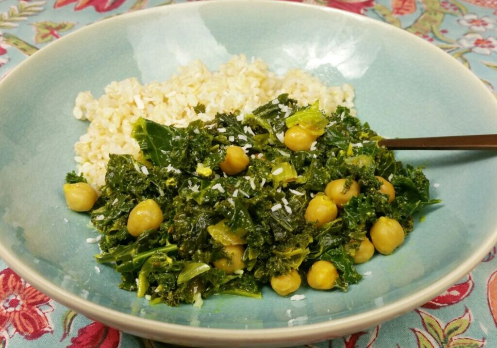 curry van boerenkool met kikkererwten 
