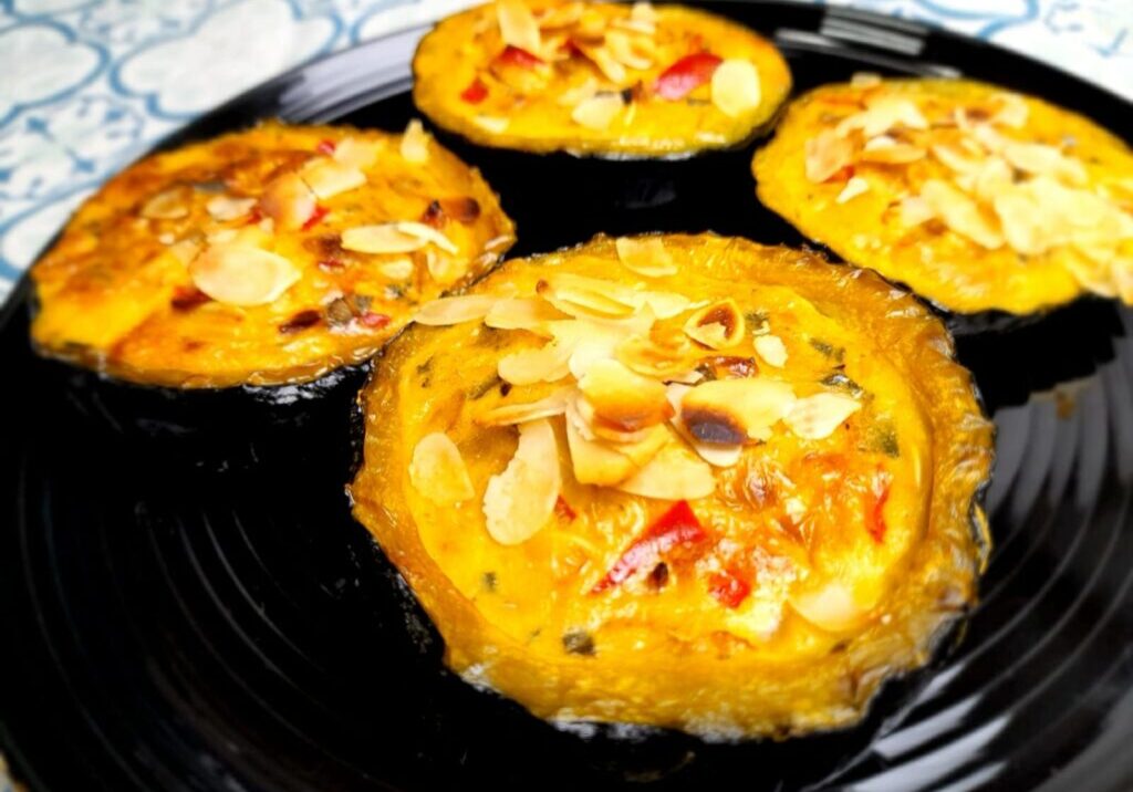 gevulde zappho's met amandelschaafsel bovenop