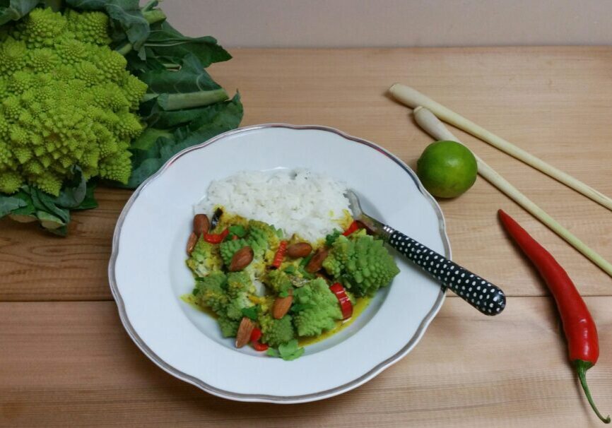 Romanesco curry met citroengras en amandelen