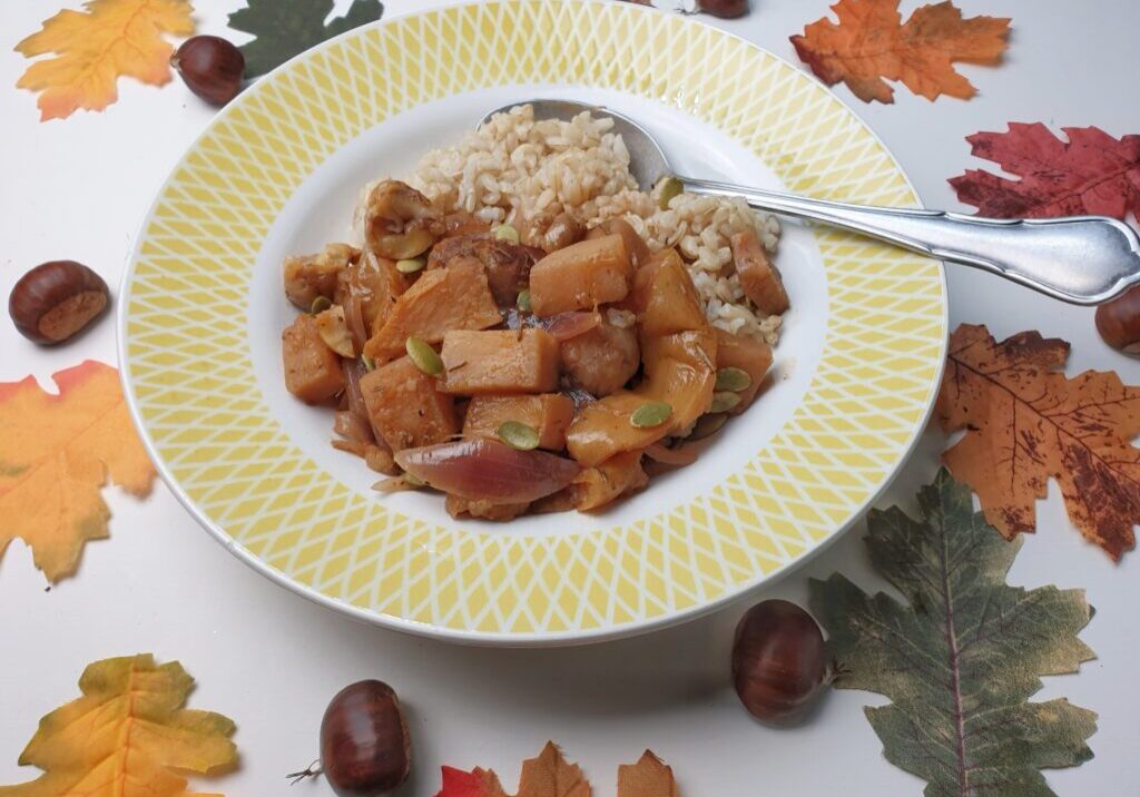 Stoofpot met koolraap, kastanje en appel