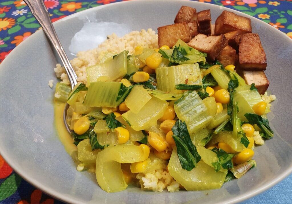 paksoi curry met mais en tofu