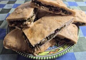 gevulde pizza met andijvie