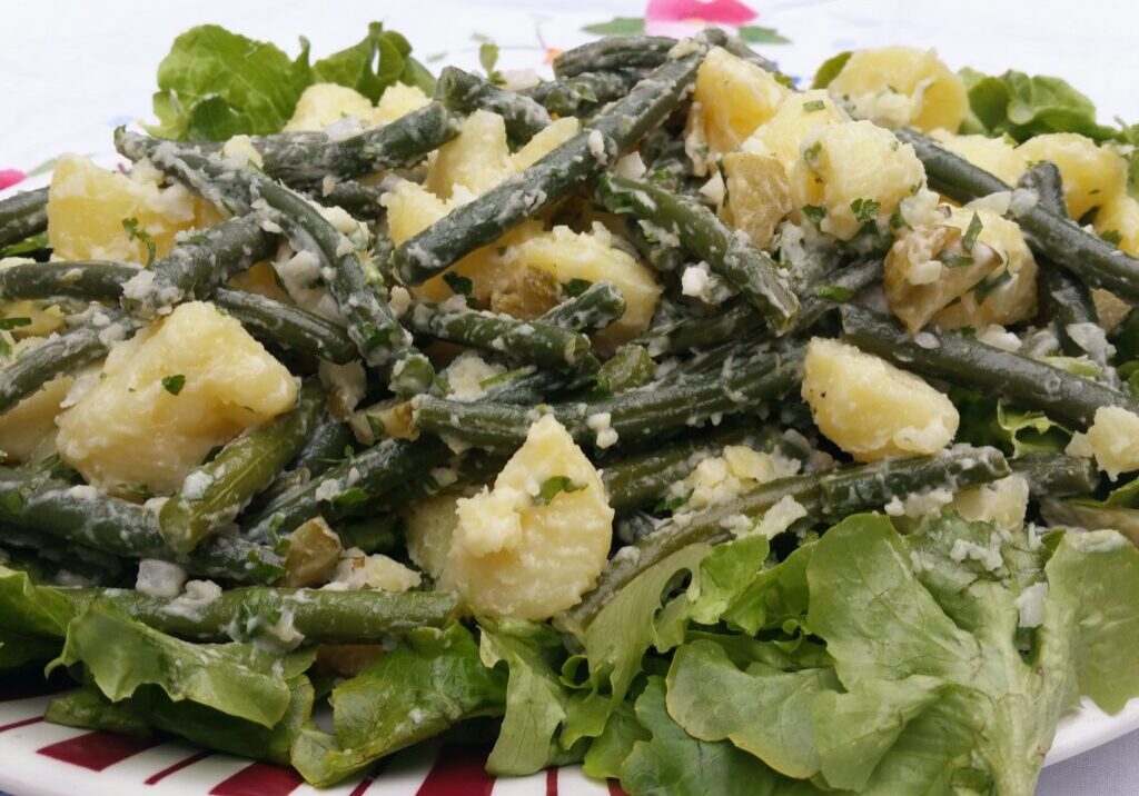 salade met aardappel en sperziebonen
